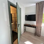 200m Od Promenady, Slowackiego 25a