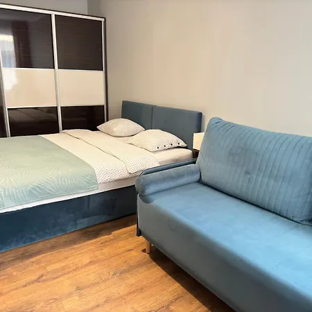 200m Od Promenady, Slowackiego 25a ゲストハウス 3*