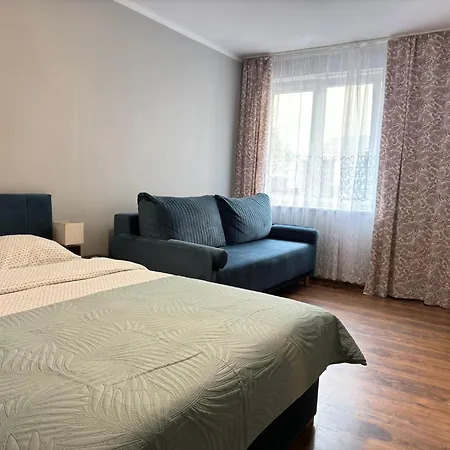 200m Od Promenady, Slowackiego 25a シフィノウイシチェ