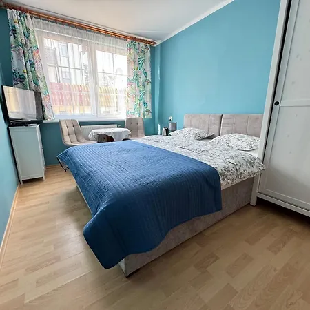 200m Od Promenady, Slowackiego 25a