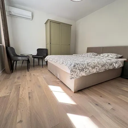 200m Od Promenady, Slowackiego 25a ゲストハウス シフィノウイシチェ