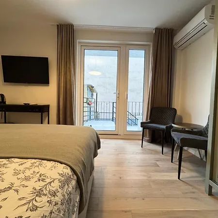 Penzion 200m Od Promenady, Slowackiego 25a 3*