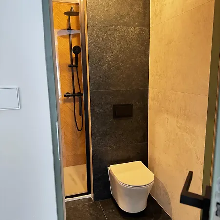 Penzion 200m Od Promenady, Slowackiego 25a 3*